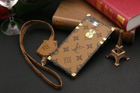 LV iPhone 7 Plus Cases Gold